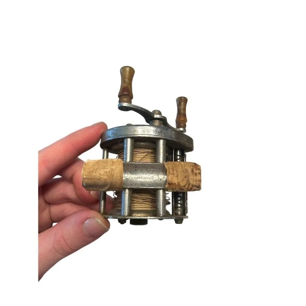 South Bend No. 350-B Baitcasting Reel Unisex OS Silver Vintage Antique Decor